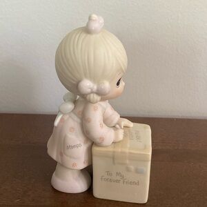 1987 Precious Moments Symbol of Membership